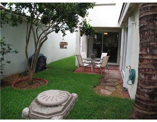 4050 Fern Forest Road Hollywood, FL 33026 - Photo 8 of 14 Exterior Back Other