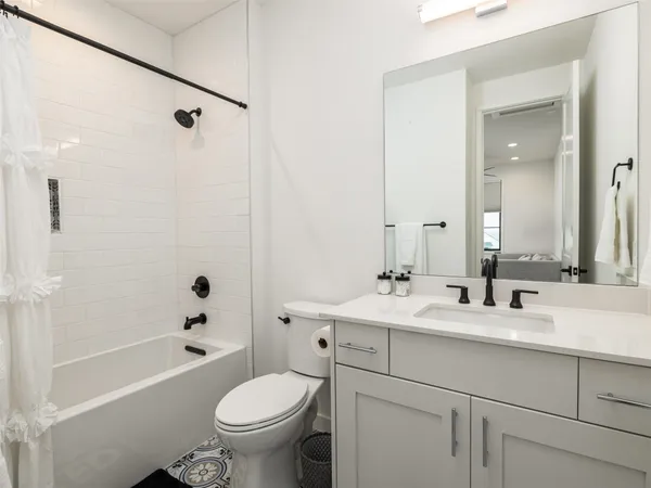 $6,500 | 800 Emilia Court, Austin, TX 78746