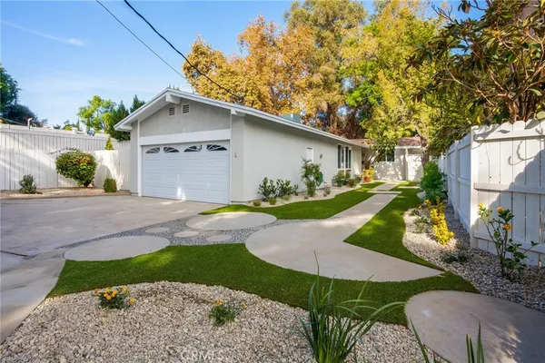 $6,100 | 16231 Moorpark Street, Encino, CA 91436