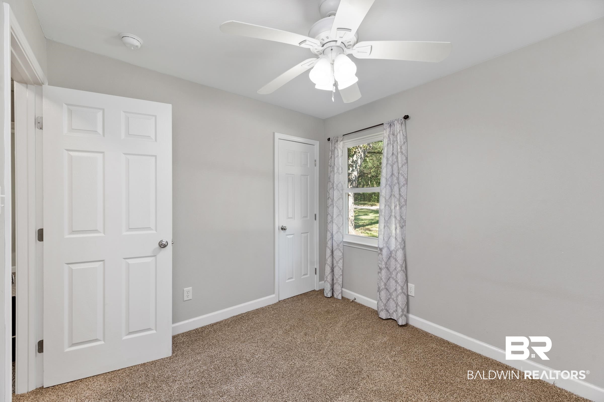6371 Barnes Road Theodore, AL 36582 - Photo 22 of 30