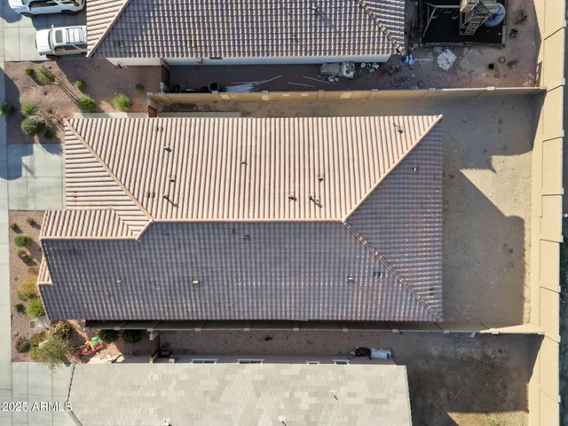 a side view of a house