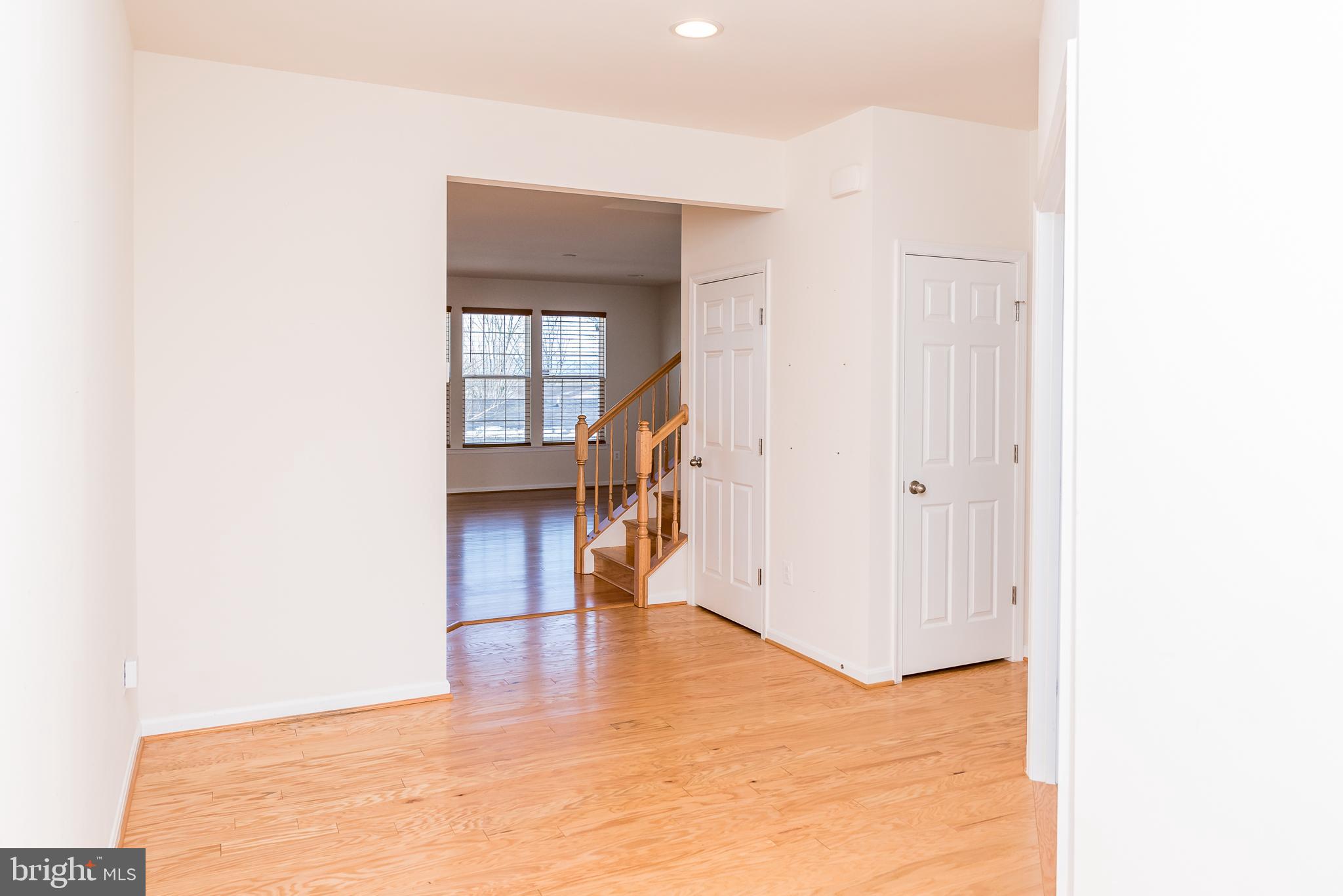 62 Deep Creek Road Ranson, WV 25438 - Photo 2 of 39 Foyer