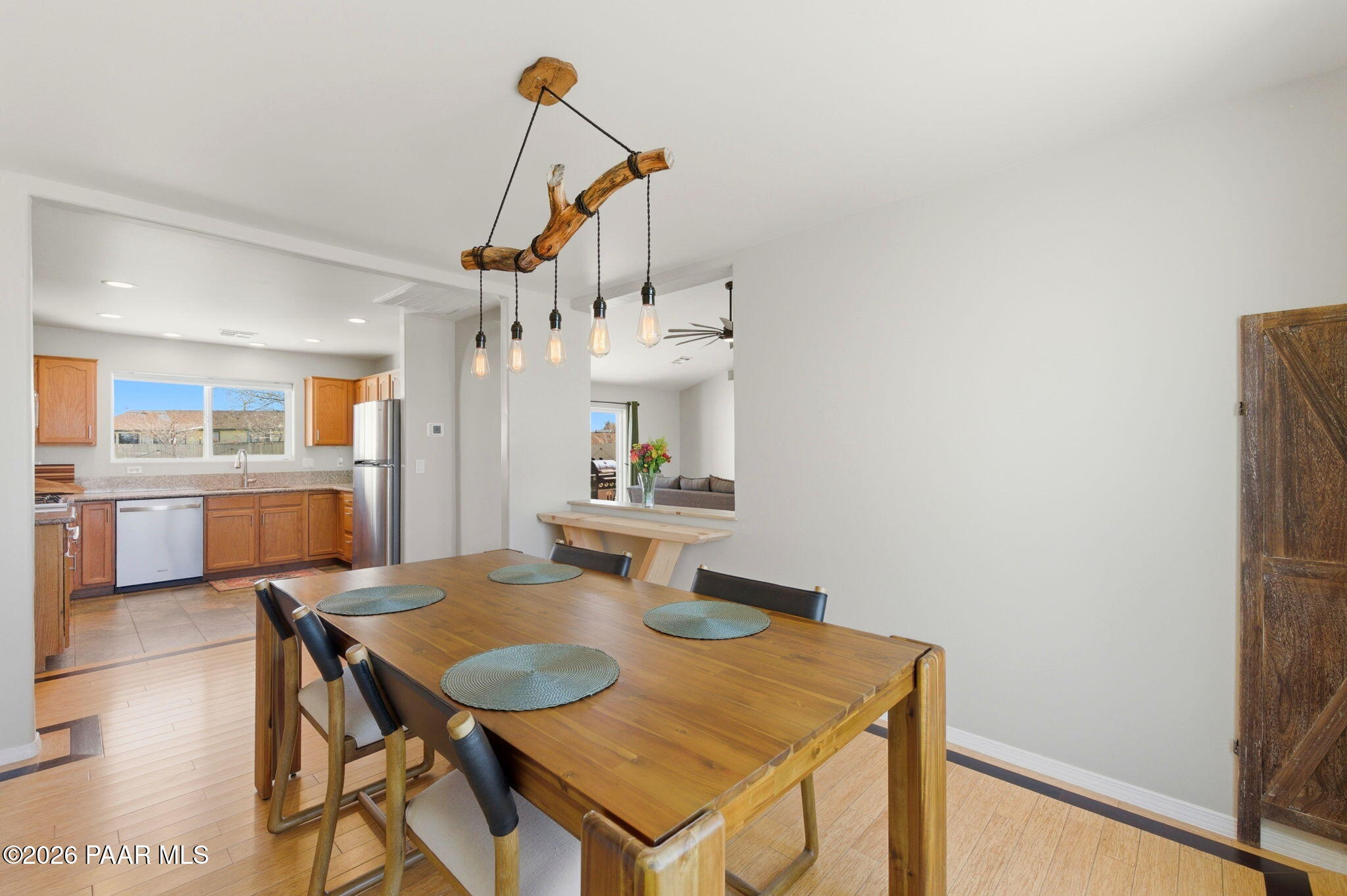 445 South Bella Road Chino Valley, AZ 86323 - Photo 19 of 42 Dining Room