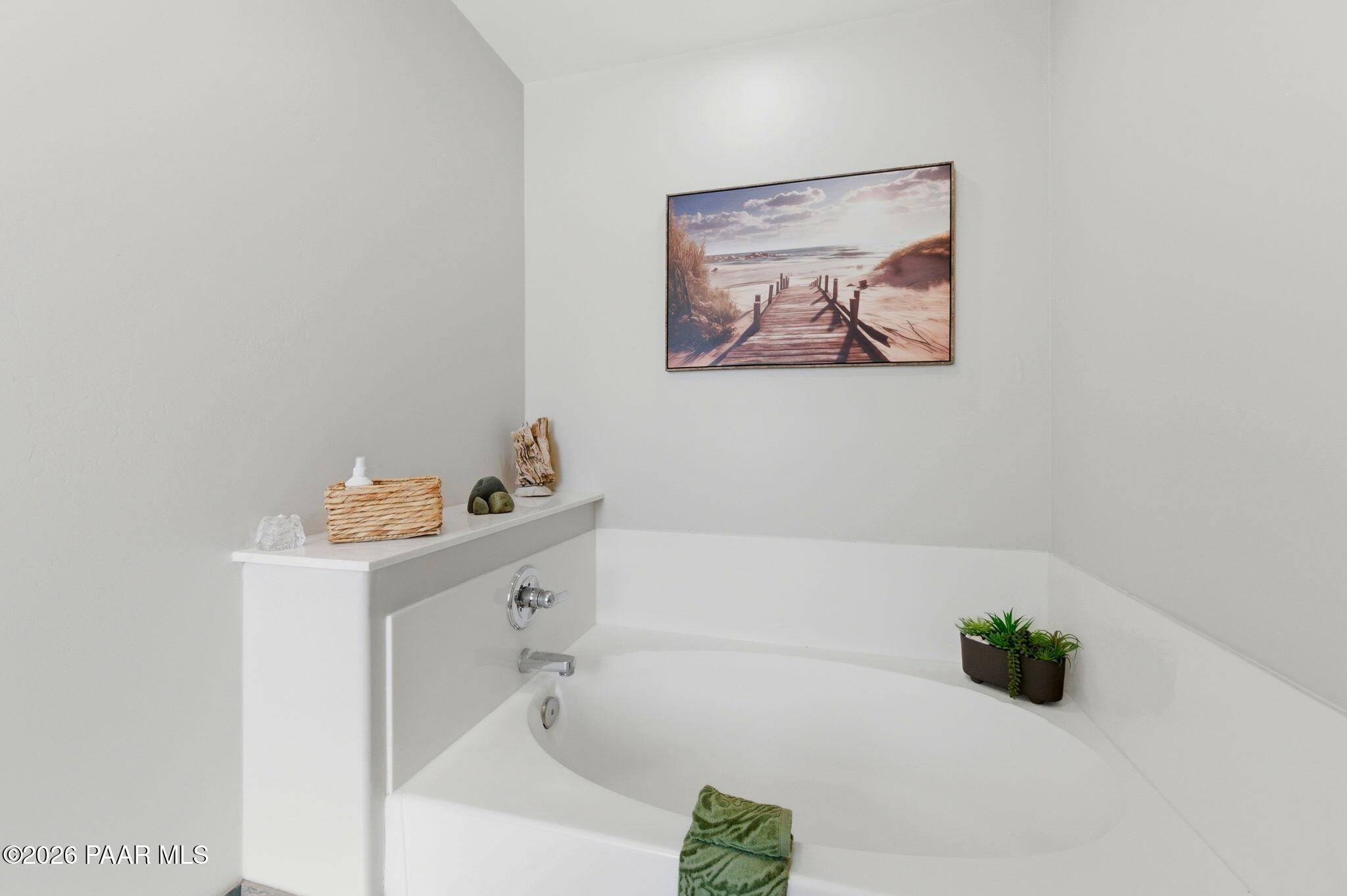 445 South Bella Road Chino Valley, AZ 86323 - Photo 27 of 42 Primary Bathroom