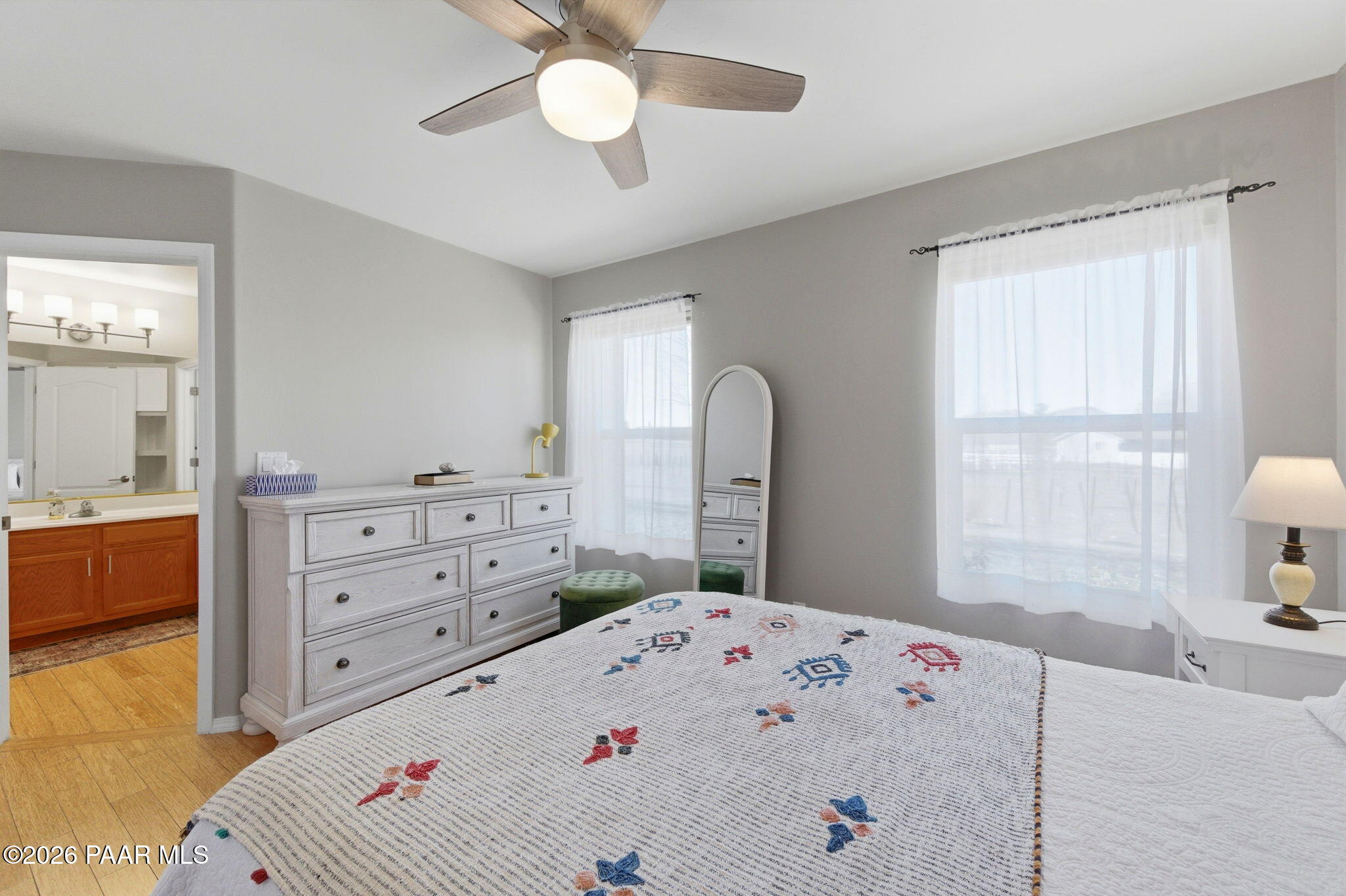 445 South Bella Road Chino Valley, AZ 86323 - Photo 29 of 42 Guest Bedroom #1