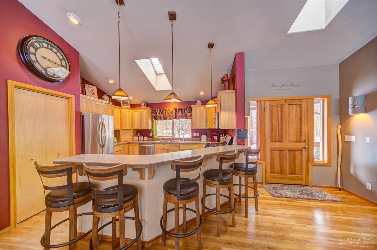 17230 Bakersfield Road Bend, OR 97707 - Photo 5 of 25 Additional Photo