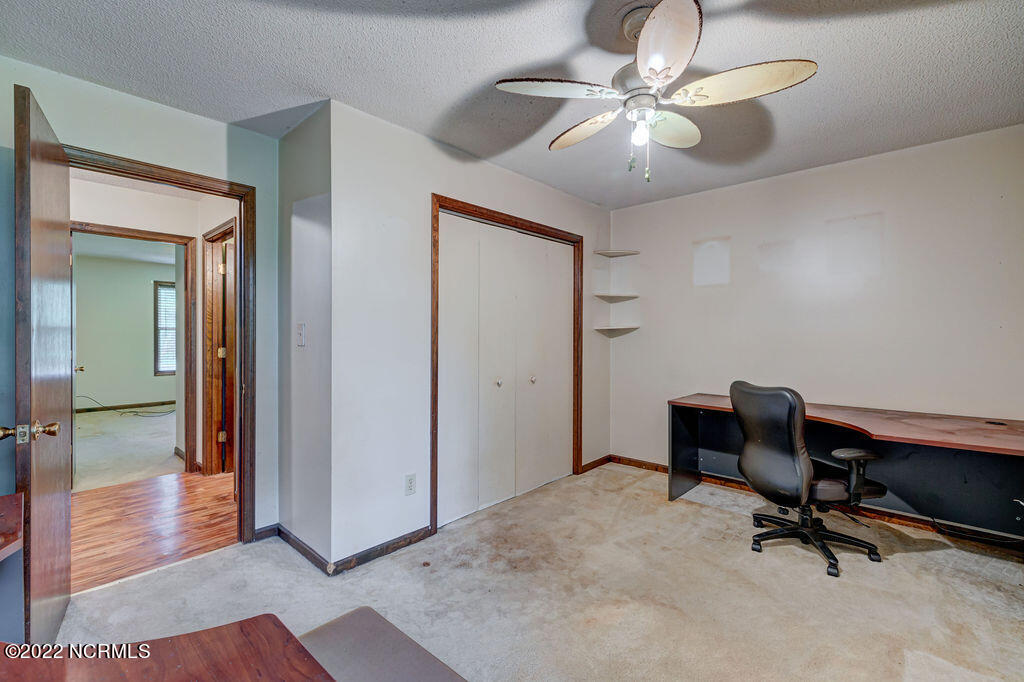 633 Hidden Valley Road Wilmington, NC 28409 - Photo 16 of 27 633HiddenValleyInteriors-15