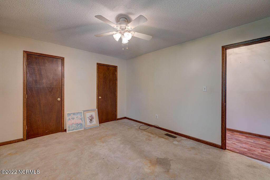633 Hidden Valley Road Wilmington, NC 28409 - Photo 24 of 27 633HiddenValleyInteriors-23