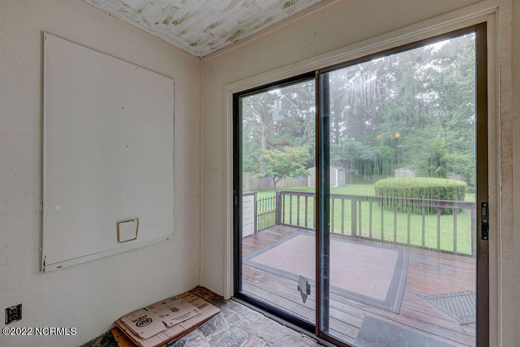 633 Hidden Valley Road Wilmington, NC 28409 - Photo 27 of 27 633HiddenValleyInteriors-26