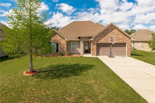 $230,000 | 28457 Plum Street, Ponchatoula, LA 70454