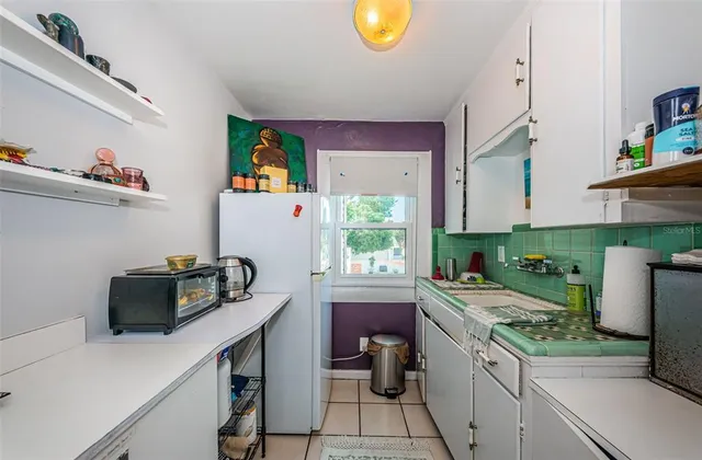 $1,200,000 | 3730 Foster Hill Drive North, St. Petersburg, FL 33704