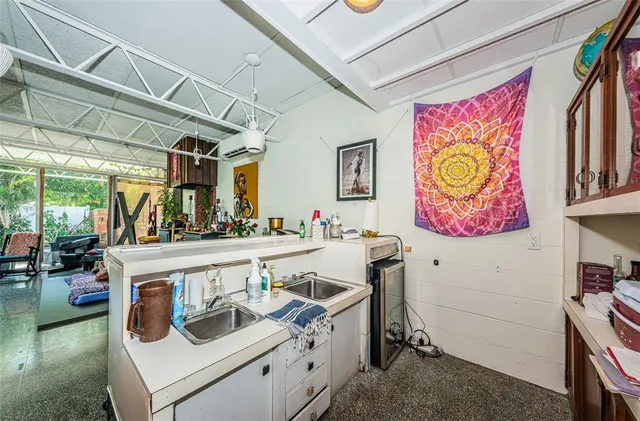 $1,200,000 | 3730 Foster Hill Drive North, St. Petersburg, FL 33704