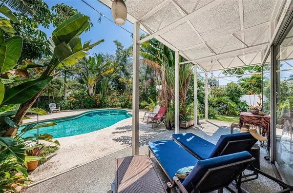 $1,200,000 | 3730 Foster Hill Drive North, St. Petersburg, FL 33704