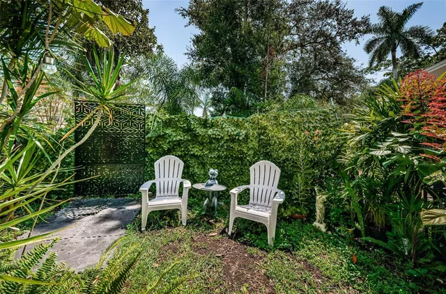 $1,200,000 | 3730 Foster Hill Drive North, St. Petersburg, FL 33704