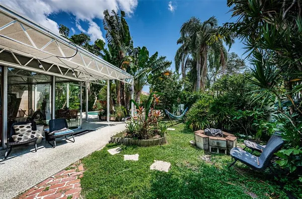 $1,200,000 | 3730 Foster Hill Drive North, St. Petersburg, FL 33704