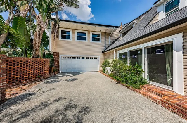 $1,200,000 | 3730 Foster Hill Drive North, St. Petersburg, FL 33704