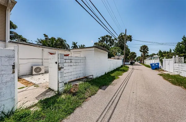 $1,200,000 | 3730 Foster Hill Drive North, St. Petersburg, FL 33704