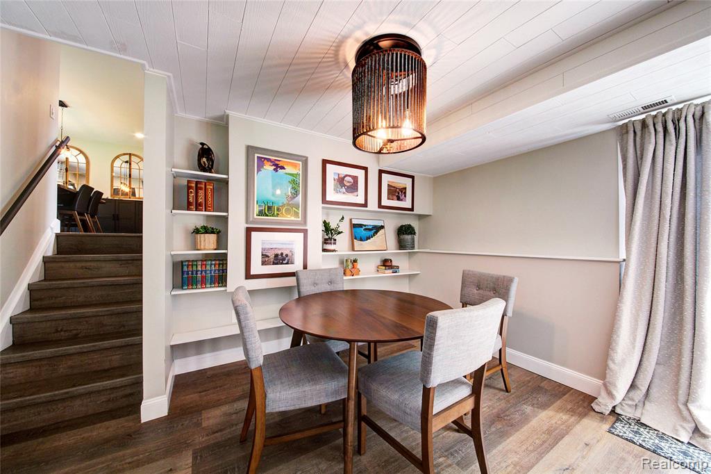 12644 Silver Lake Road Brighton, MI 48116 - Photo 17 of 60