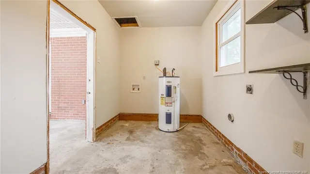 $1,295 | 1203 Turnpike Road, Fayetteville, NC 28305