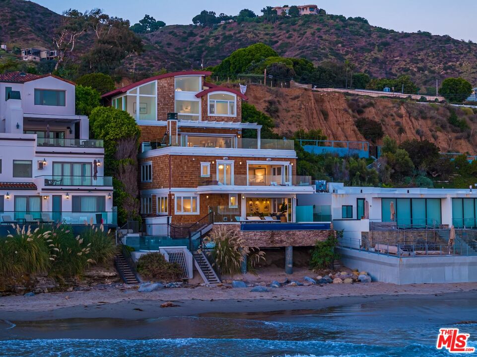 31412 Broad Beach Road Malibu, CA 90265 - Photo 32 of 32 an aerial view of residential houses and outdoor space