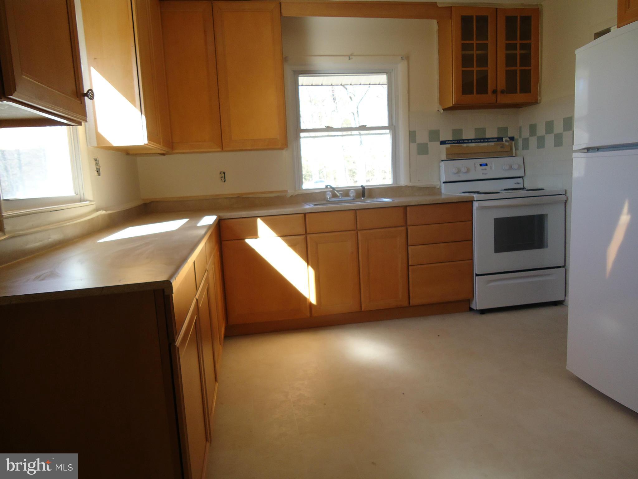 31440 Point Lookout Road Mechanicsville, MD 20659 - Photo 2 of 25 Kitchen