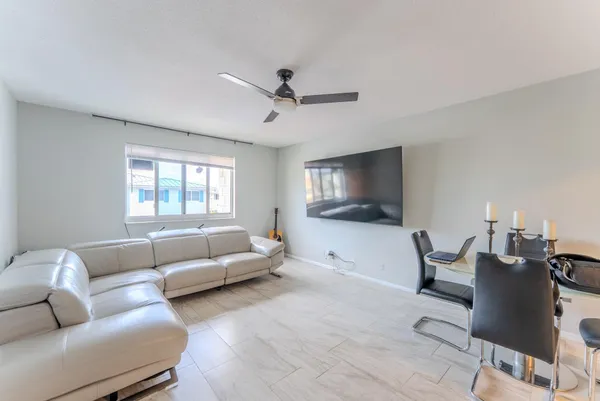 $135,000 | 6260 Northeast 18th Avenue, Unit 824, Fort Lauderdale, FL 33334