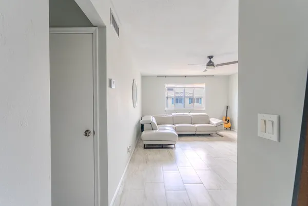 $135,000 | 6260 Northeast 18th Avenue, Unit 824, Fort Lauderdale, FL 33334