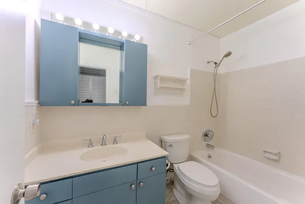 $135,000 | 6260 Northeast 18th Avenue, Unit 824, Fort Lauderdale, FL 33334