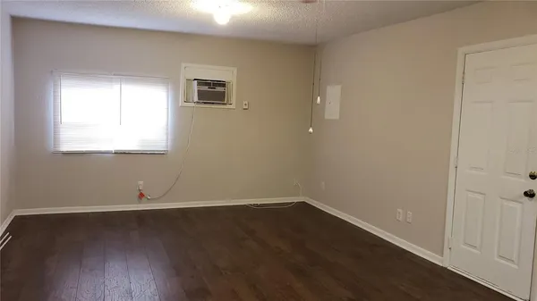 $950 | 411 Ave E Southeast, Unit B, Winter Haven, FL 33880