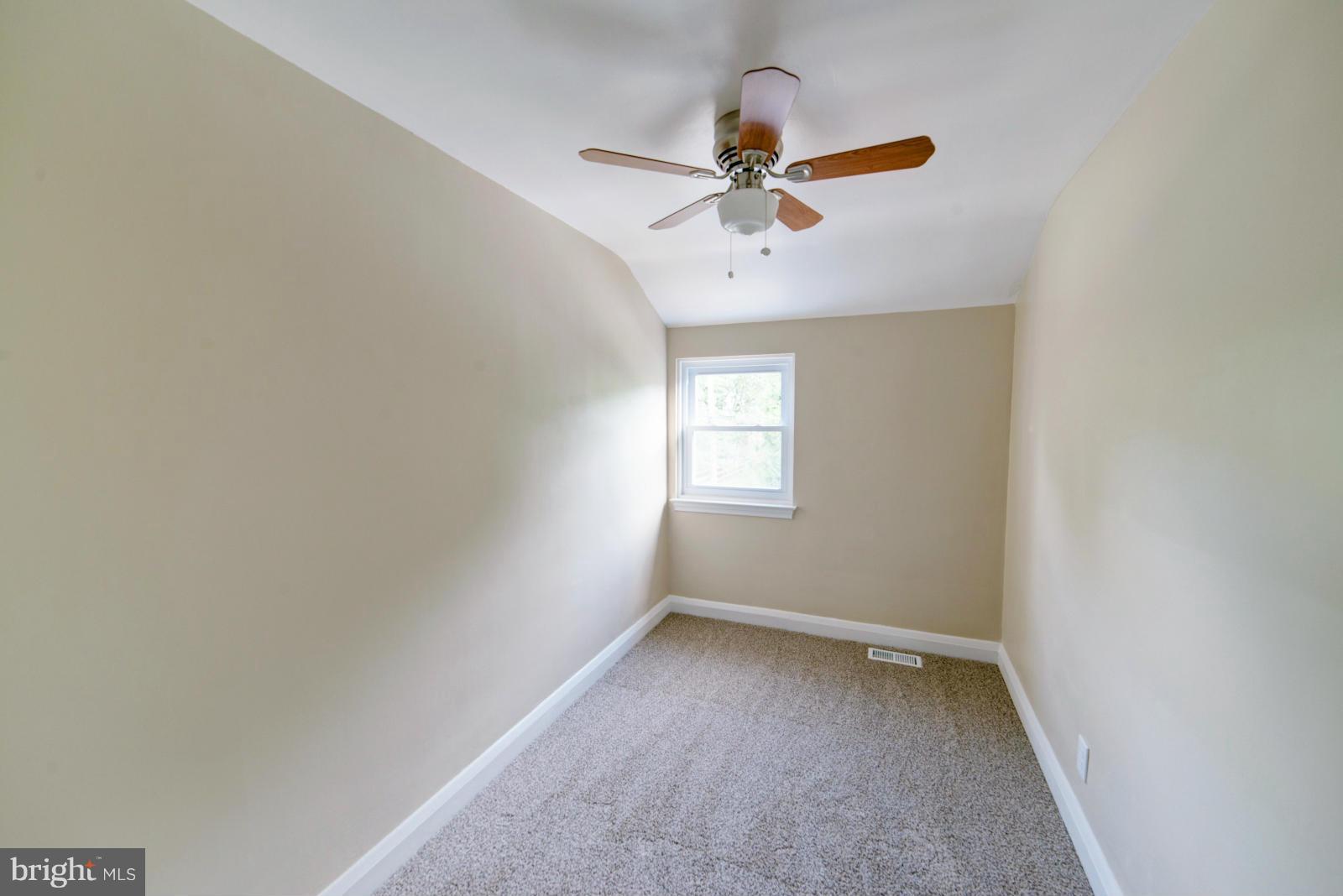 233 Ridge Avenue Baltimore, MD 21286 - Photo 12 of 16 Bedroom