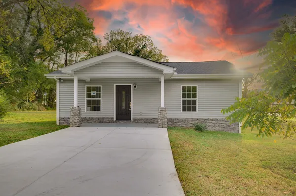 $1,700 | 702 Southwest Atlantic Street, Tullahoma, TN 37388