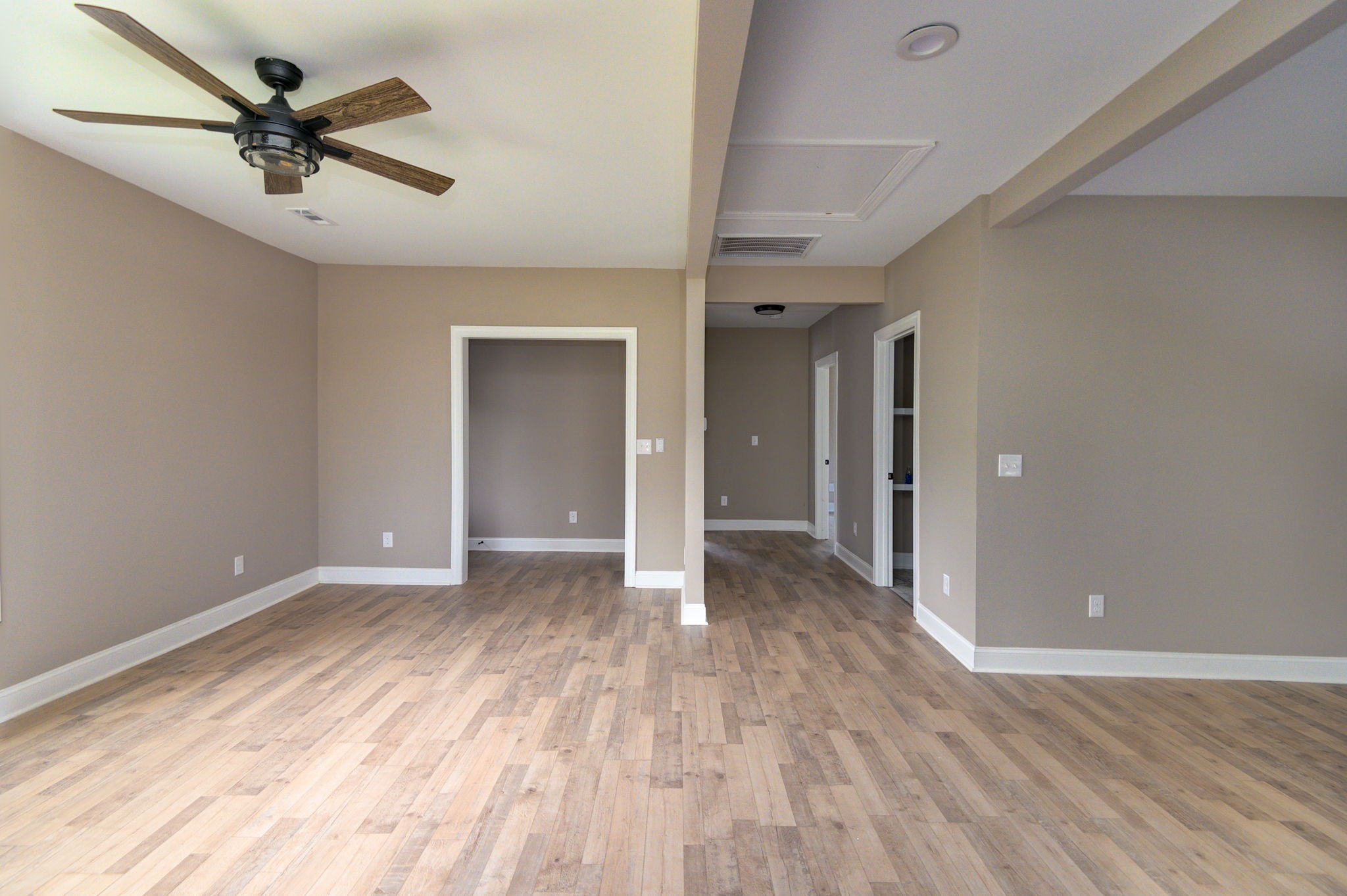 702 Southwest Atlantic Street Tullahoma, TN 37388 - Photo 12 of 19