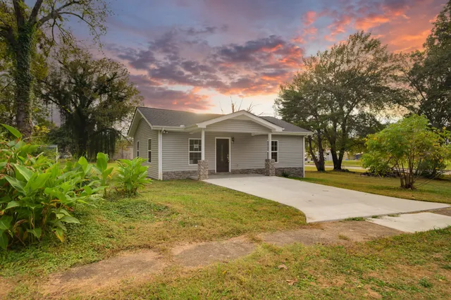 $1,750 | 702 Southwest Atlantic Street, Tullahoma, TN 37388