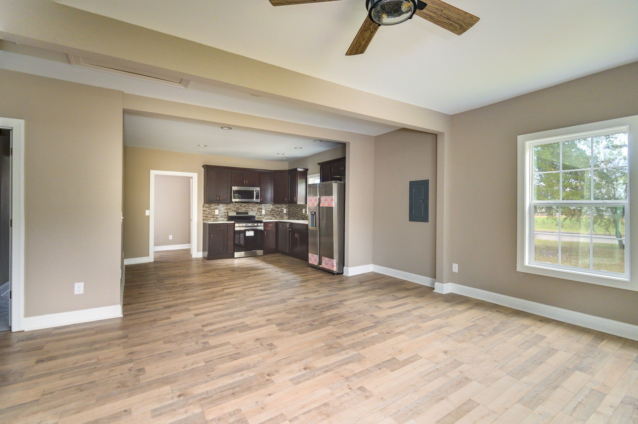 702 Southwest Atlantic Street Tullahoma, TN 37388 - Photo 4 of 19