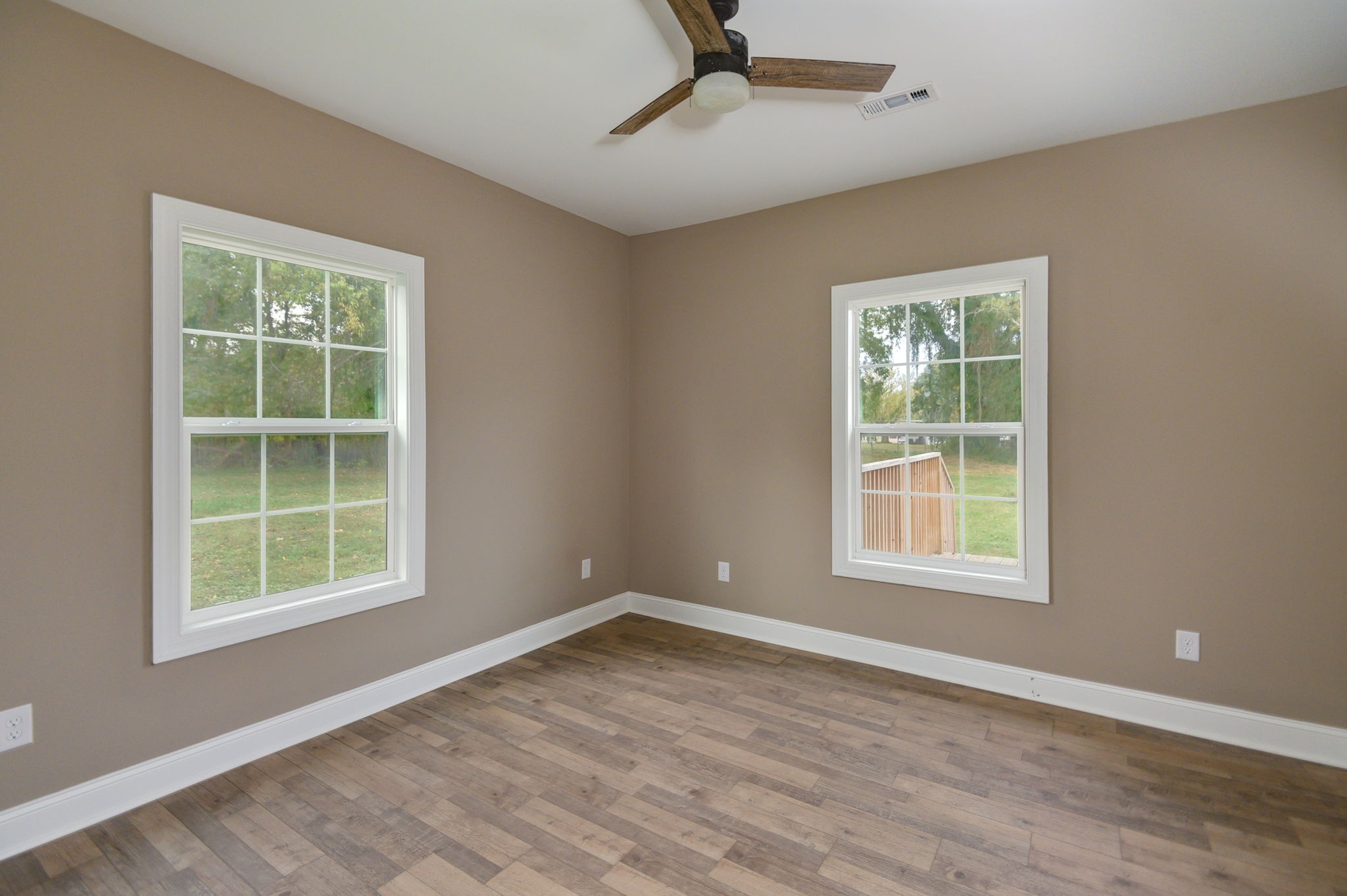 702 Southwest Atlantic Street Tullahoma, TN 37388 - Photo 7 of 19