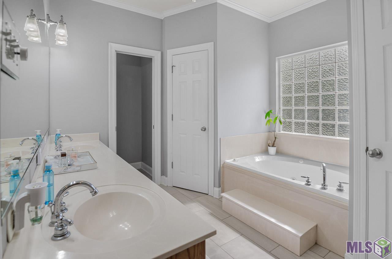 15293 Jim Mayers Road Prairieville, LA 70769 - Photo 15 of 28 Gallery Image 15