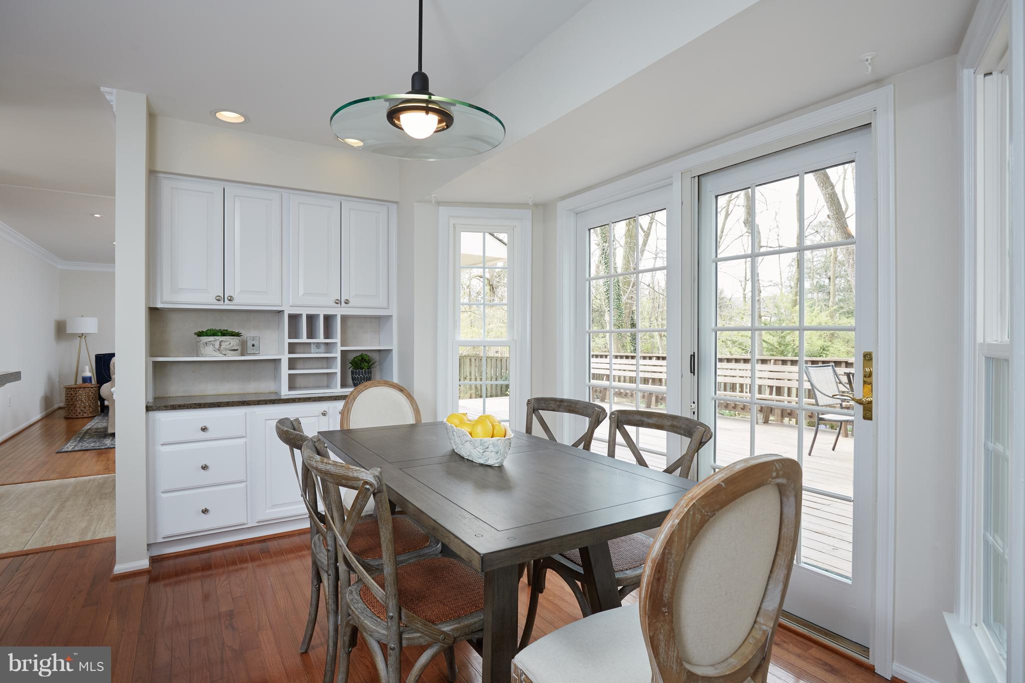 2713 Glencroft Road Vienna, VA 22181 - Photo 12 of 29 Kitchen