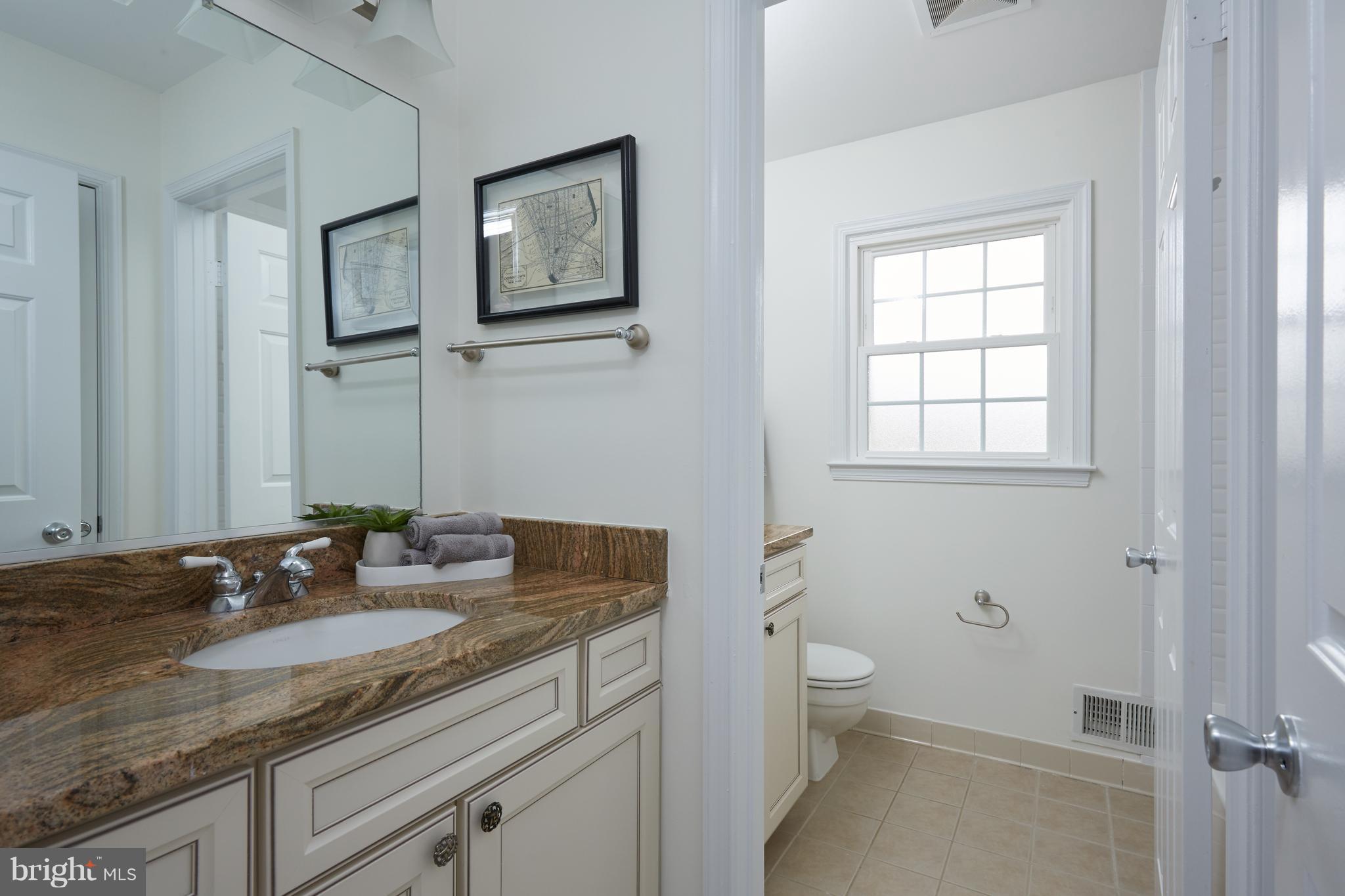 2713 Glencroft Road Vienna, VA 22181 - Photo 23 of 29 Bath