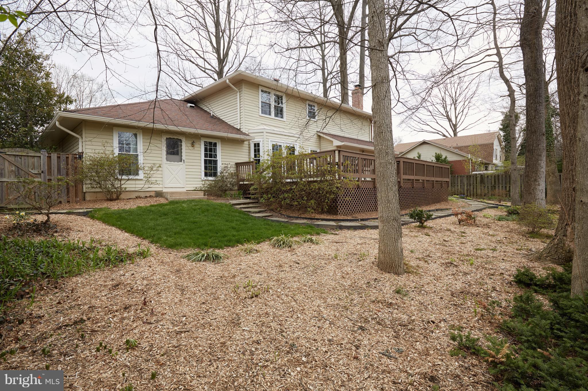 2713 Glencroft Road Vienna, VA 22181 - Photo 29 of 29 Exterior (Rear)