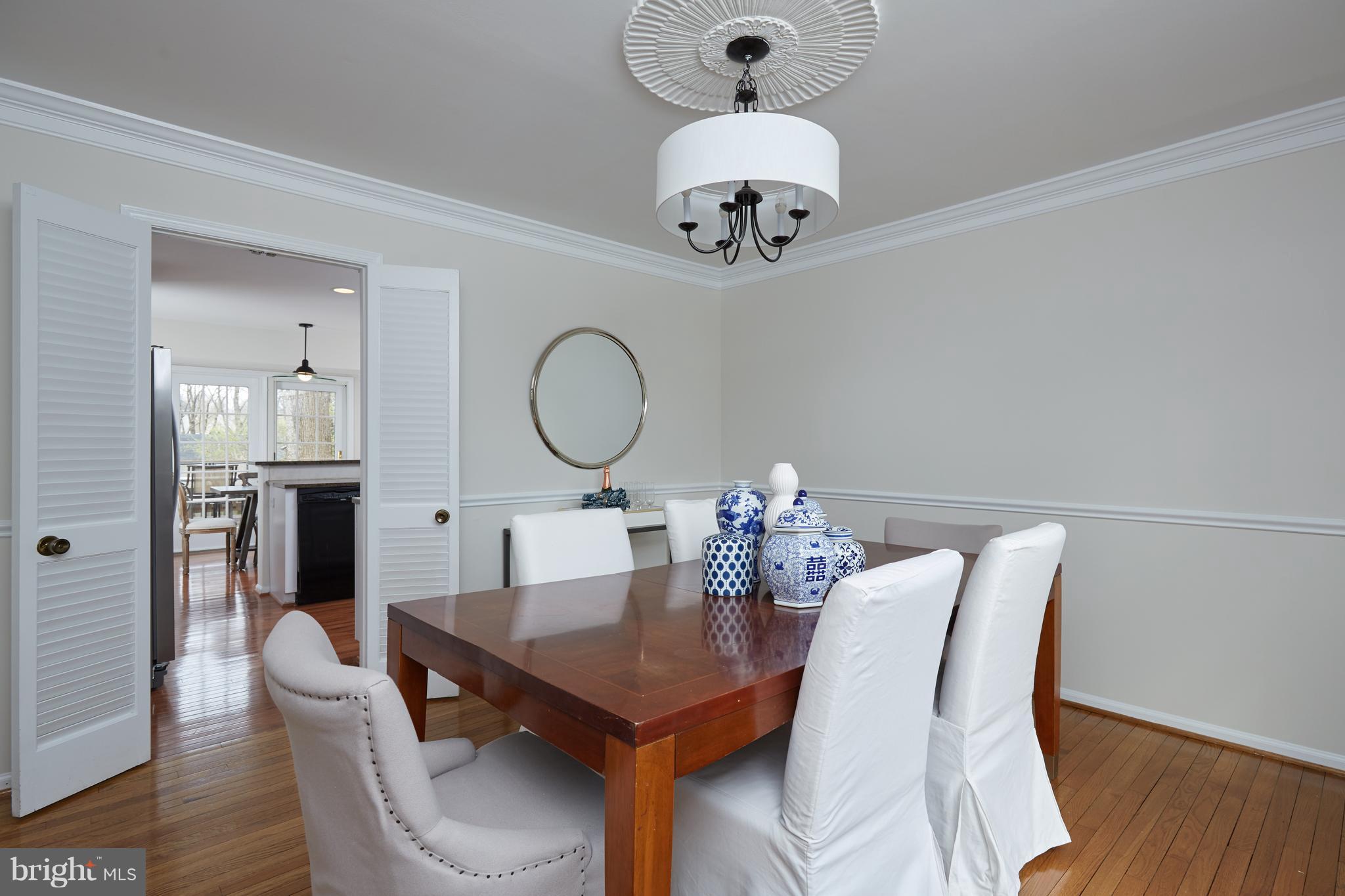 2713 Glencroft Road Vienna, VA 22181 - Photo 7 of 29 Dining Room