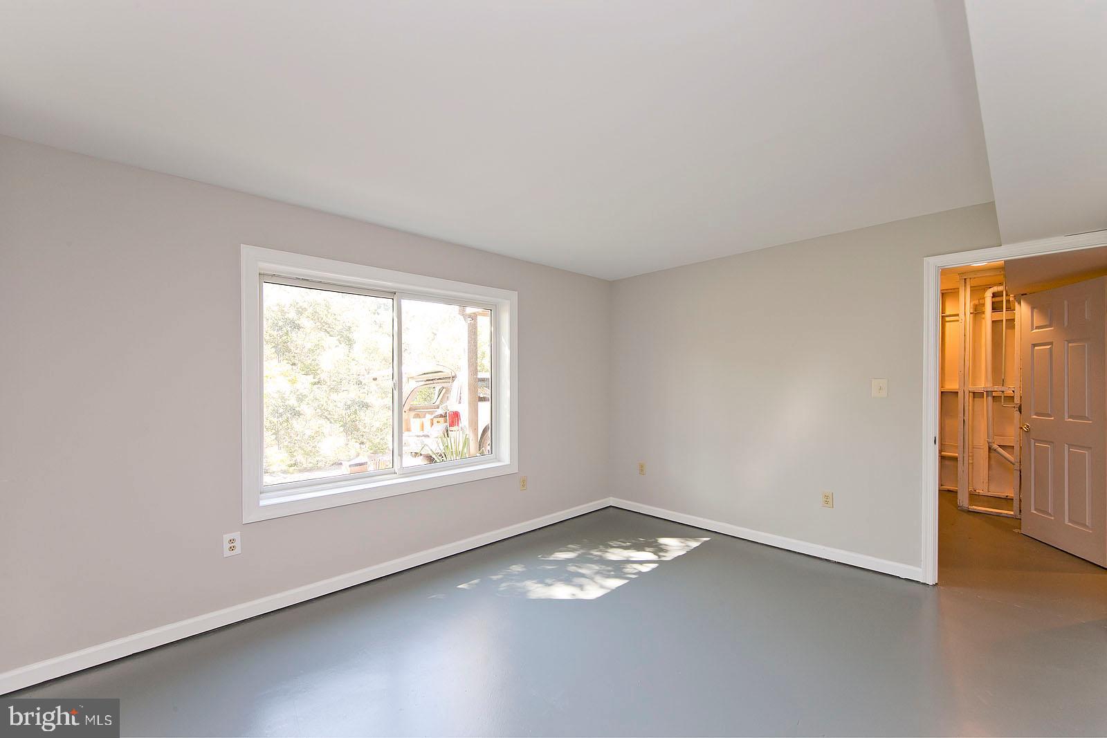 163 Adams Road Winchester, VA 22603 - Photo 23 of 78 Gallery Image 23