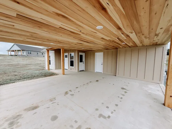 $289,000 | 200 Sawyer Lane, Leoma, TN 38468