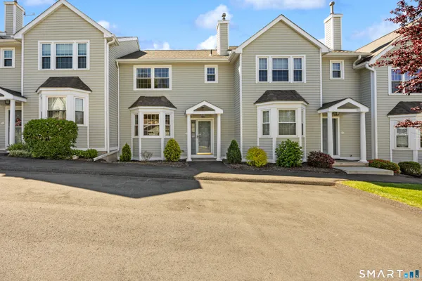 $399,900 | Undisclosed Address, Wallingford, CT 06492