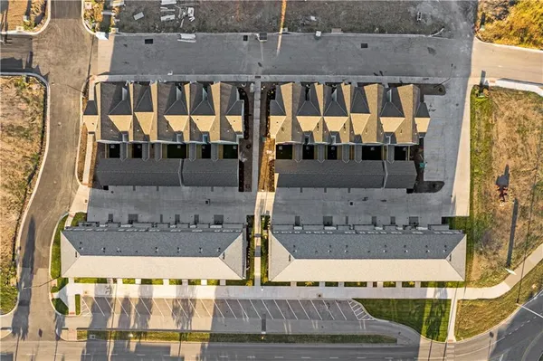 $320,000 | 451 Southwest Longview Boulevard, Lee's Summit, MO 64081