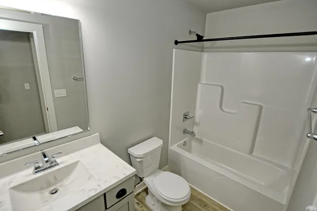 $359,900 | 2804 Kincheloe Court, Evansville, IN 47725