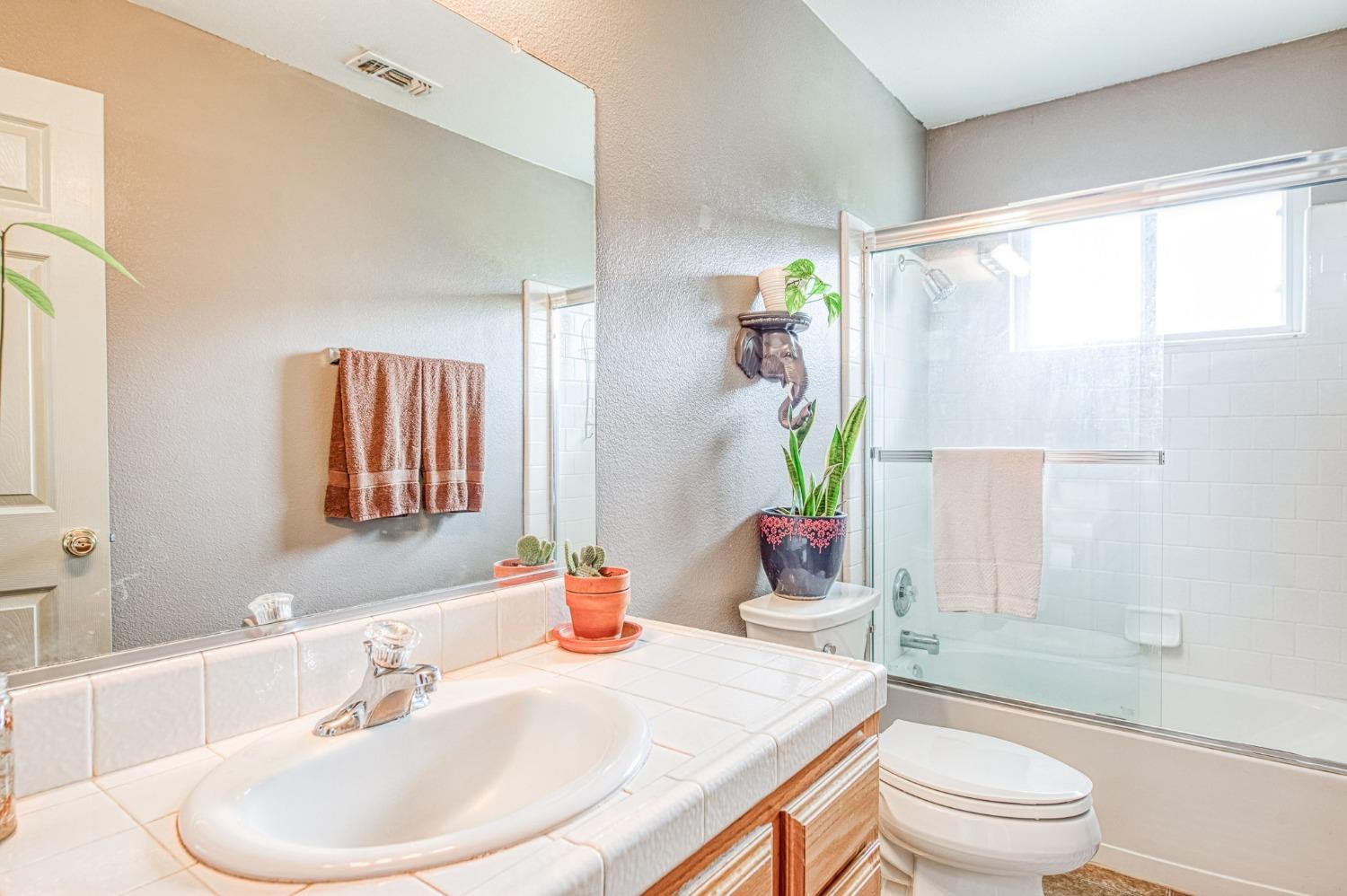 32646 Indian Guide Road Squaw Valley, CA 93675 - Photo 13 of 32 Gallery Image 13