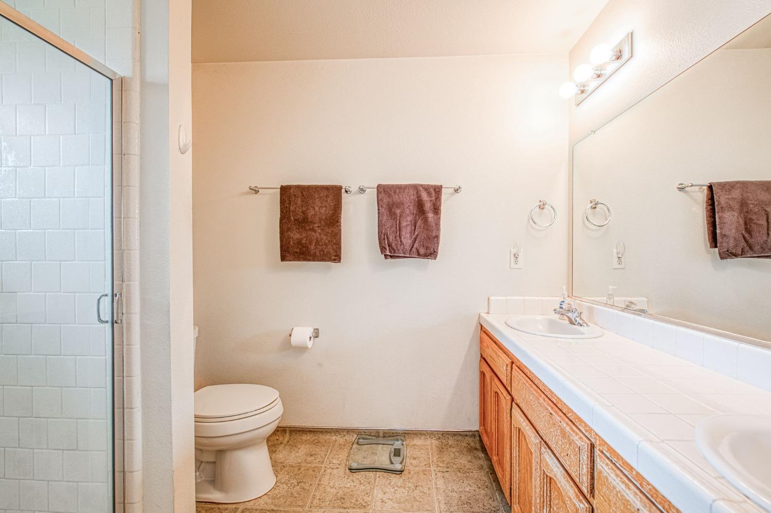 32646 Indian Guide Road Squaw Valley, CA 93675 - Photo 17 of 32 Gallery Image 17