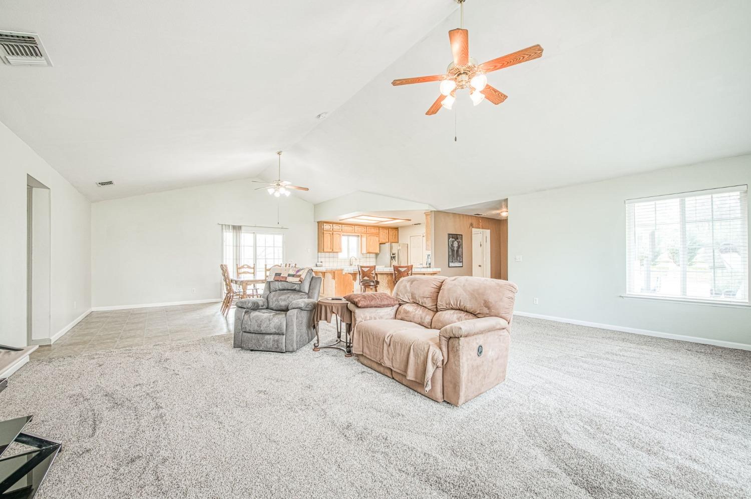 32646 Indian Guide Road Squaw Valley, CA 93675 - Photo 5 of 32 Gallery Image 5
