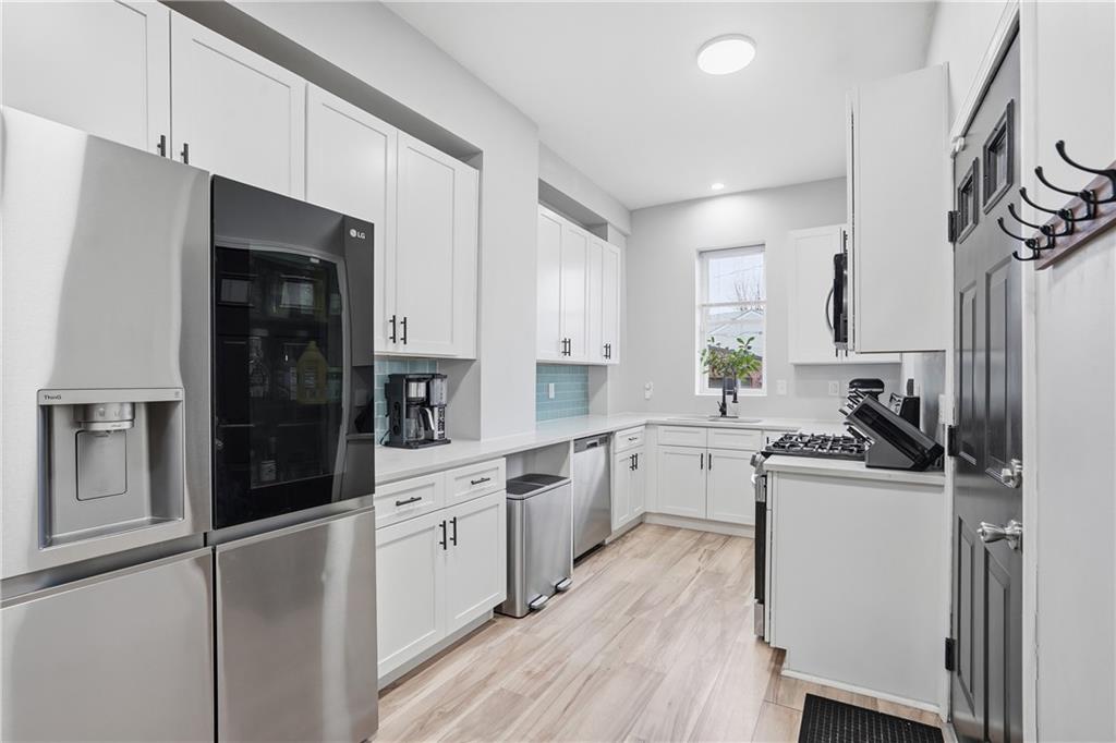 4615 Plummer Street Pittsburgh, PA 15201 - Photo 13 of 39