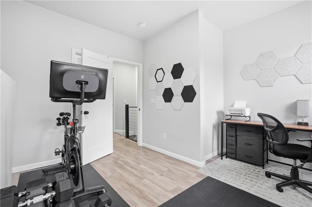 4615 Plummer Street Pittsburgh, PA 15201 - Photo 24 of 39 Bedroom #2 on second floor.